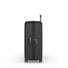 Airox Advanced Large Case 30" Spinner by Victorinox