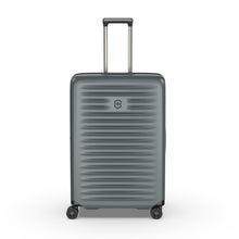 Airox Advanced Large Case 30" Spinner by Victorinox