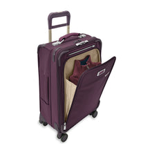 Briggs & Riley Baseline 22" Essential Carry-On Expandable Spinner
