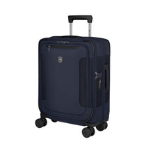 Victorinox Werks 7.0 Global Carry-On Spinner