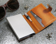 Pularys Modern Traveler Wallet with Retro 51 Pen Cognac