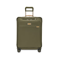 26" Medium Baseline Expandable Spinner by Briggs & Riley