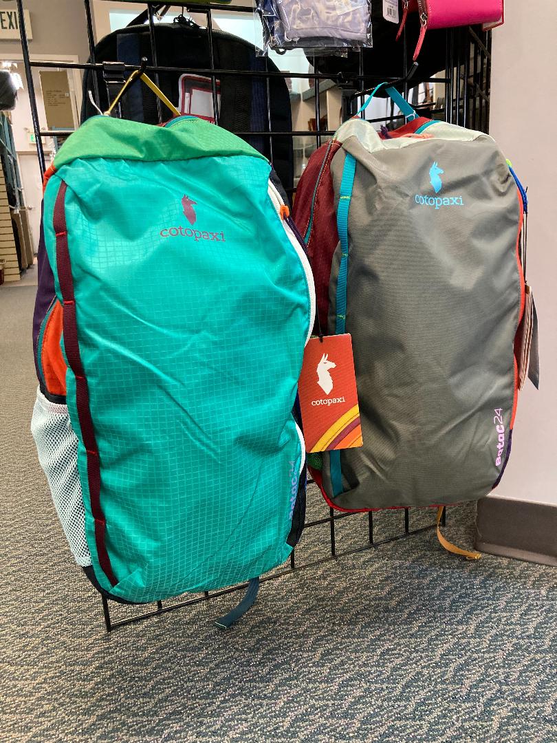Cotopaxi Del Dia 24L Batac Backpack – Groskopfs Luggage