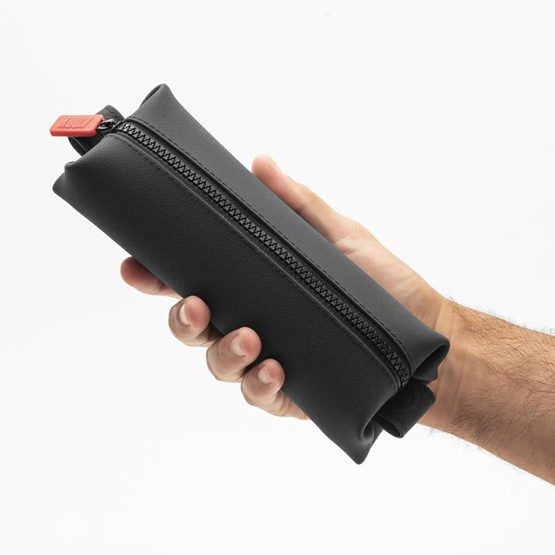 The Koby Mini Kit by Tooletries